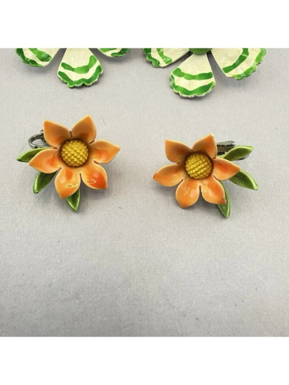 Vintage Flower Power Brooch Pin Lot Enamel Metal MOD MCM Retro 60s Earrings
